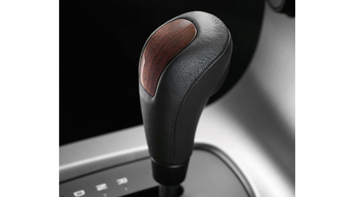 Gear shift knob, leather with wood inlay
