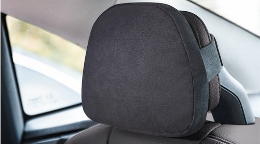 Comfort pillow for the rear seat